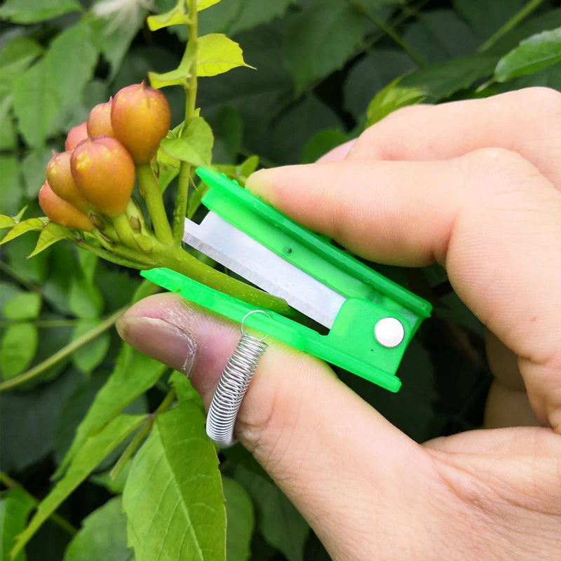 Thumb Knife Harvesting Tool – 1/2/3pcs Fruit & Veggie Picker