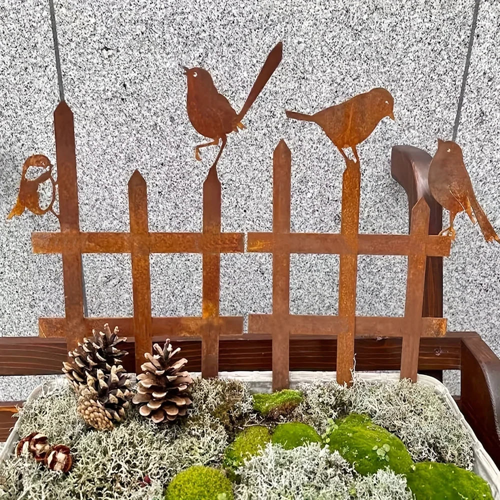 Rustic Metal Bird Garden Stake – Outdoor Fence & Garden Decoration