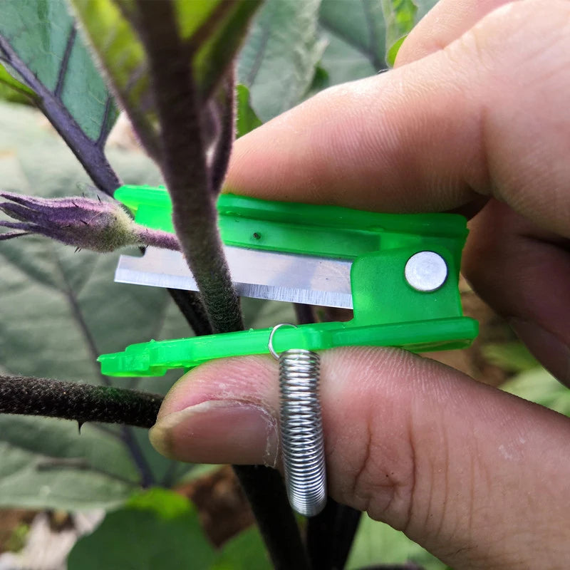 Thumb Knife Harvesting Tool – 1/2/3pcs Fruit & Veggie Picker