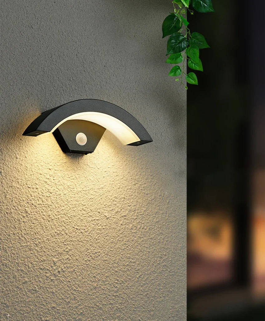 18W Waterproof Outdoor LED Wall Light – Modern Aluminum IP65 Lamp